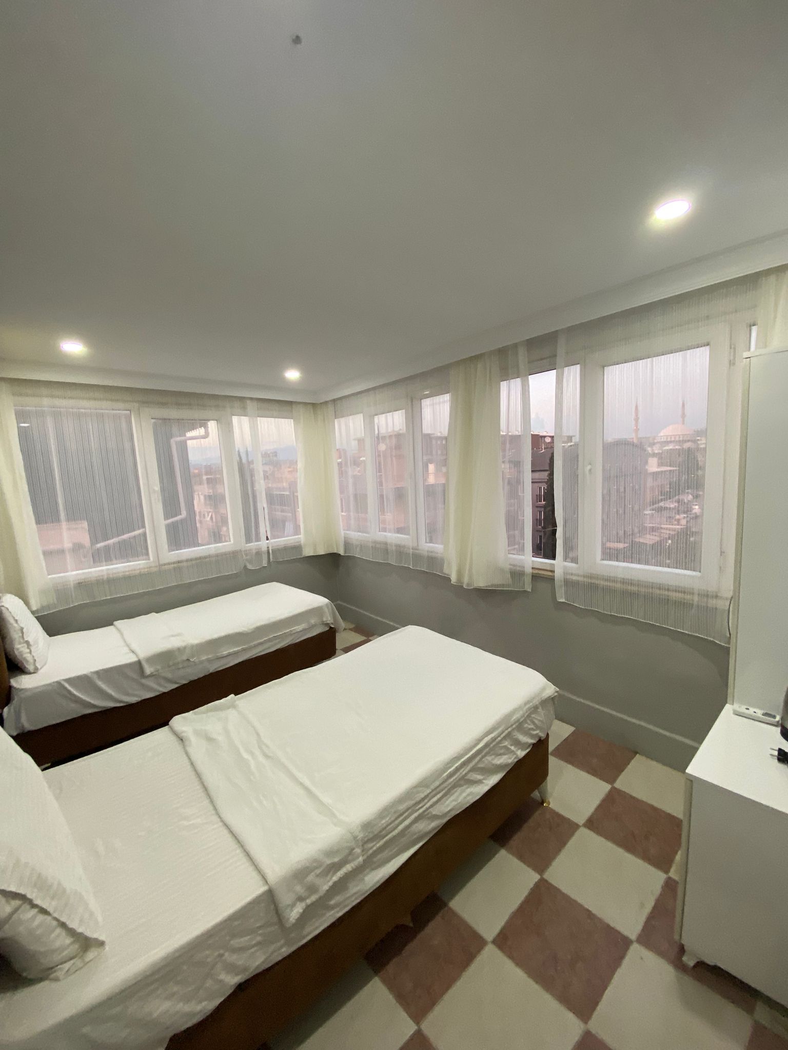 Antalya Kepez Çatı Çift Single Oda - Ezel Group Hotel